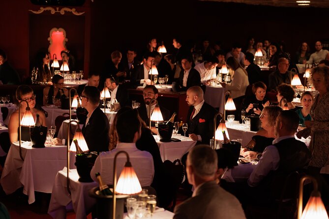 Paris La Nouvelle Eve Cabaret Show in Montmartre - Drinks, Service, and the Wine Situation