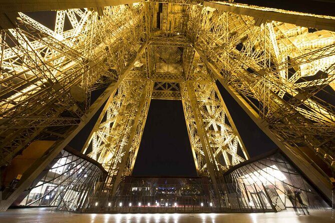Paris Late Dinner at Eiffel Tower's Madame Brasserie Restaurant - What You Can Expect from This Experience