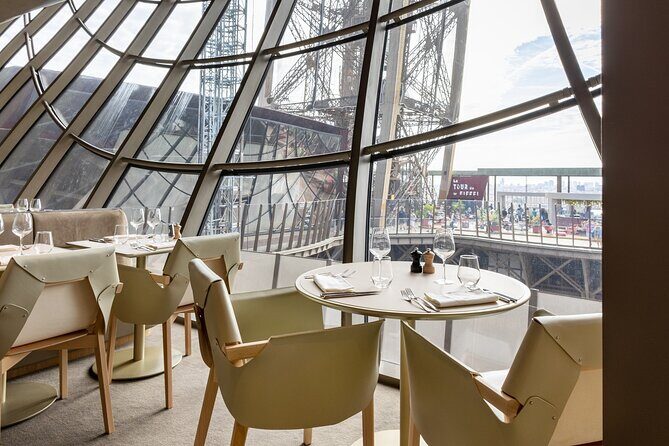 Paris Late Lunch at Eiffel Tower's Madame Brasserie Restaurant - FAQ