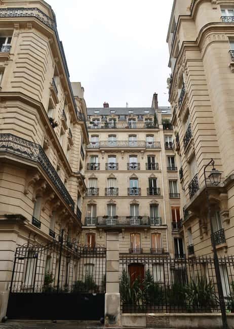 Paris: Latin Quarter Half Day Tour with Café Break - Key Points