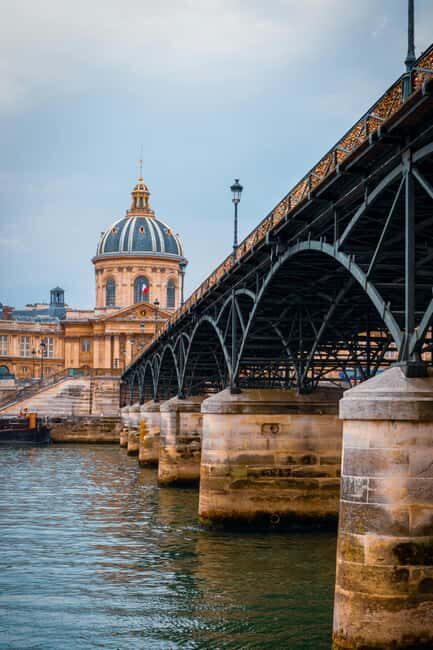 Paris: Latin Quarter to Eiffel Tower Guided Walking Tour - An honest look at what this tour offers