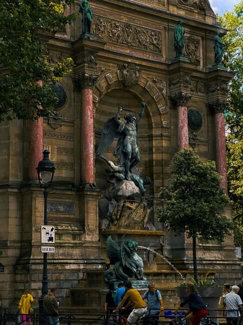 Paris: Latin Quarter Walking Tour w/ Notre Dame Assist Entry - Who Is This Tour Best For?