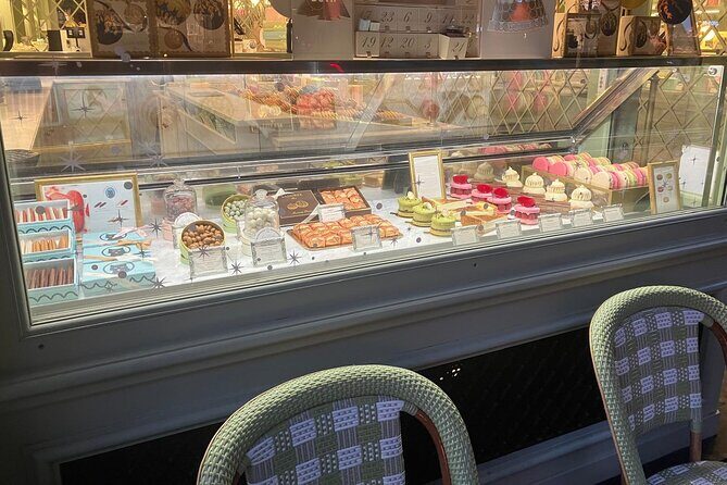 Paris: Le Marais District Guided Walking Tour with Tastings - An Authentic Introduction to Le Marais