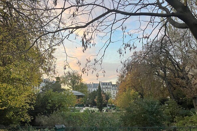 Paris: Le Marais District Guided Walking Tour with Tastings - Practical Information