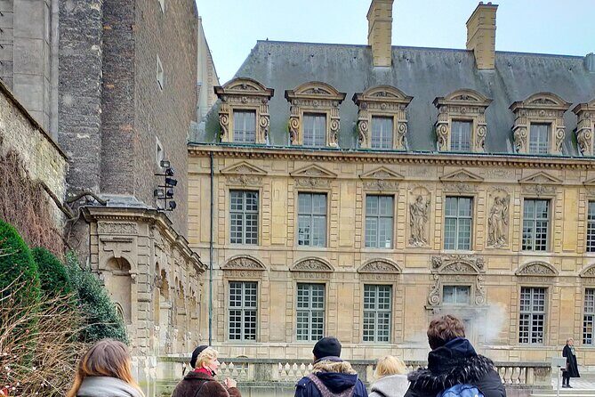 Paris Le Marais Hidden Gems Small Group Tour with Cruise Option - FAQs