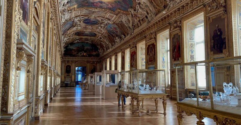 Paris: Louvre Mona Lisa Private Guided Tour with First Entry - Is It Worth the Price?