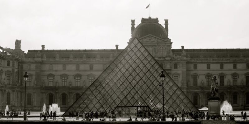 Paris: Louvre Museum Skip-the-Line Entry and Private Tour - A Closer Look at the Tour Itself