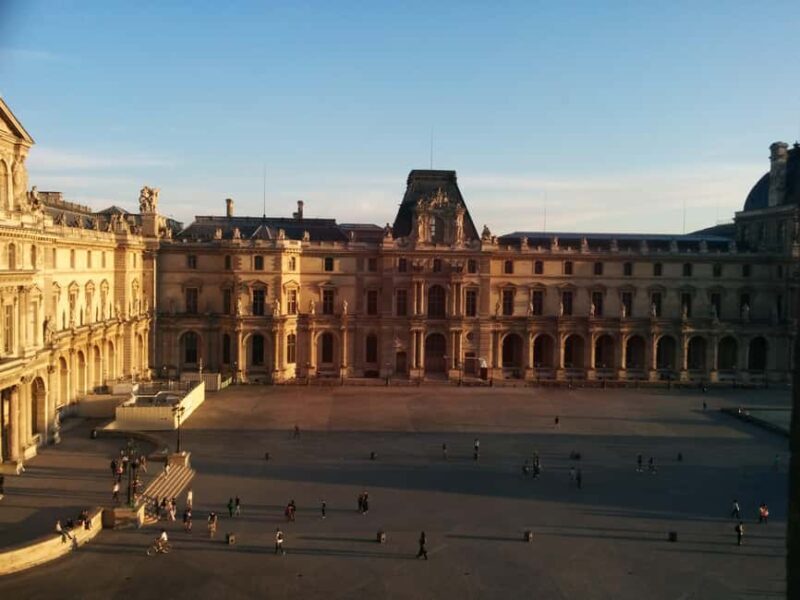 Paris: Louvre Museum Skip-the-Line Guided Tour with Artist - FAQ