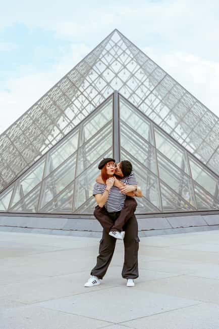 Paris : Louvre Street Photoshoot - Key Points