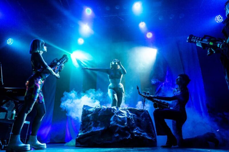 Paris: Madame Arthur Cabaret Show Ticket - Source