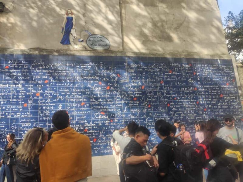 Paris : Montmartre highlights walking tour - The Details: What Does the Tour Cover?