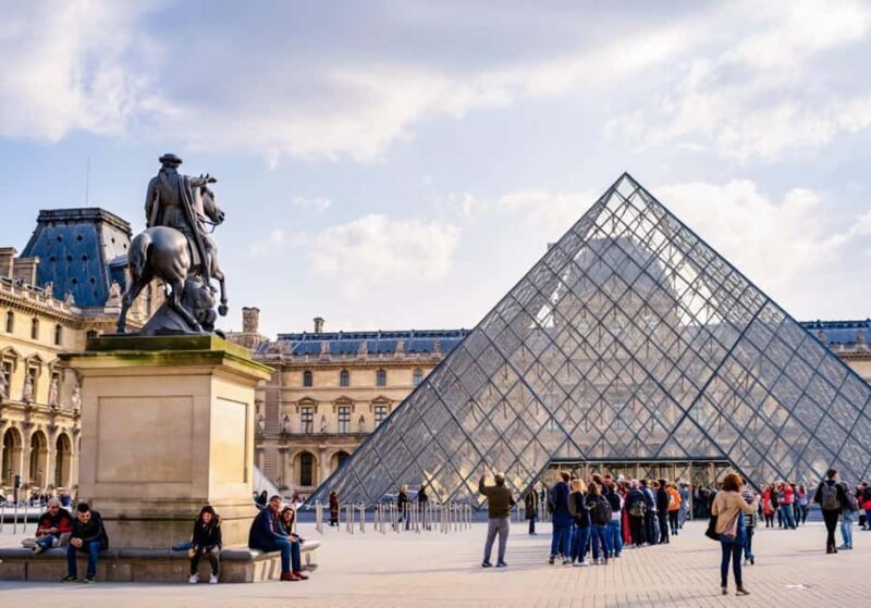 Paris: Montmartre, Notre-Dame, & Louvre Tour with Cruise - Who Should Consider This Tour?