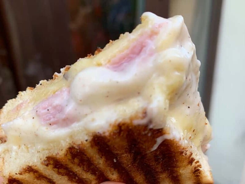 Paris: Montmartre/Pigalle Foodie Tour with Tastings - The Atmosphere and Who Will Love It