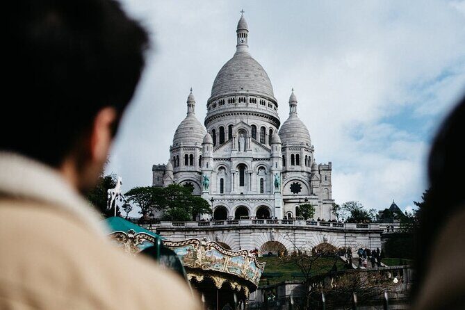 Paris: Montmartre & Sacré Coeur Private Walking Tour - The Experience: What You Can Expect