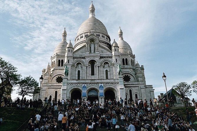 Paris Montmartre & Sacre Coeur Semi-Private Guided Tour 12ppl Max - FAQs