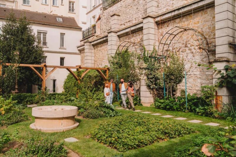 Paris: Montmartre Semi-Private Walking Tour - Who Will Love This Tour?