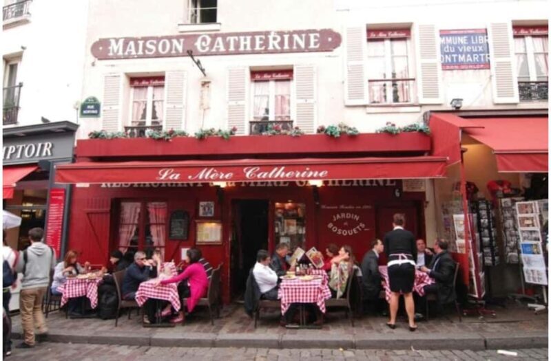 Paris: Montmartre Tour with Moulin Rouge and Sacré-Cur - Discovering the Charm of Montmartre