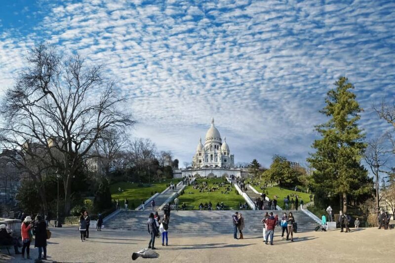 Paris: Montmartre Walking Tour with Parisian Drink Tasting - The Practical Side: Details and Considerations