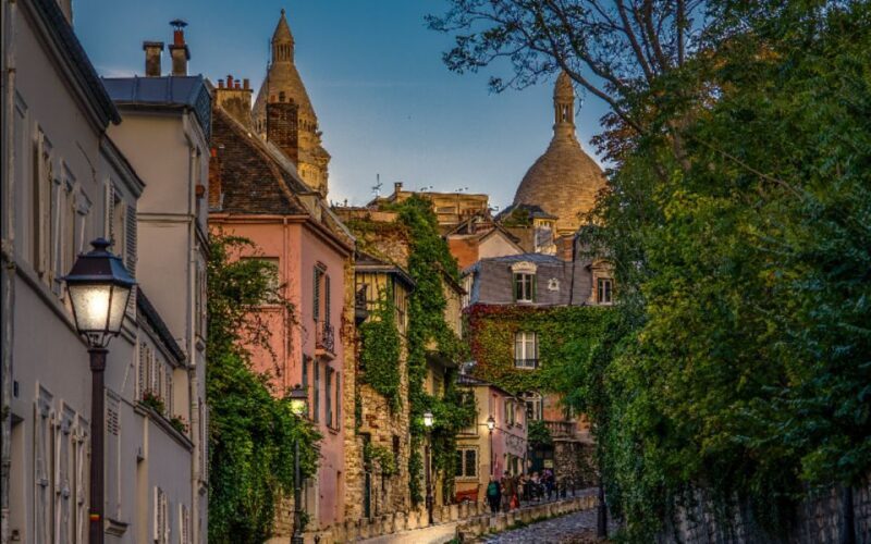 Paris: Montmartre Walking Tour with Sacré-Cur Entry Option - FAQ