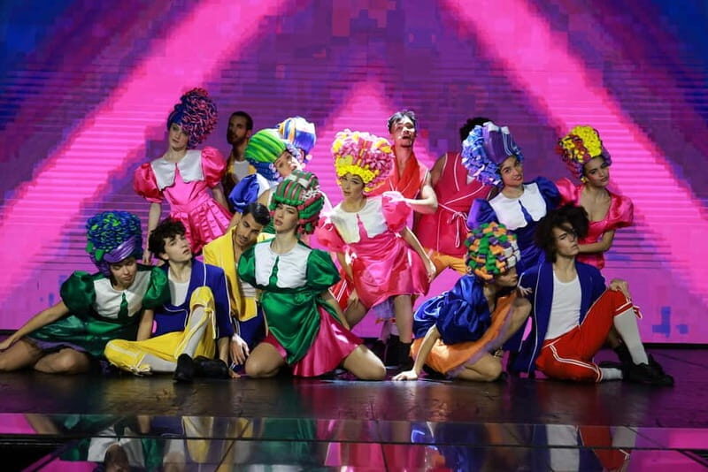 Paris: "My First Cabaret" Family Show at Paradis Latin - The Venue and Location