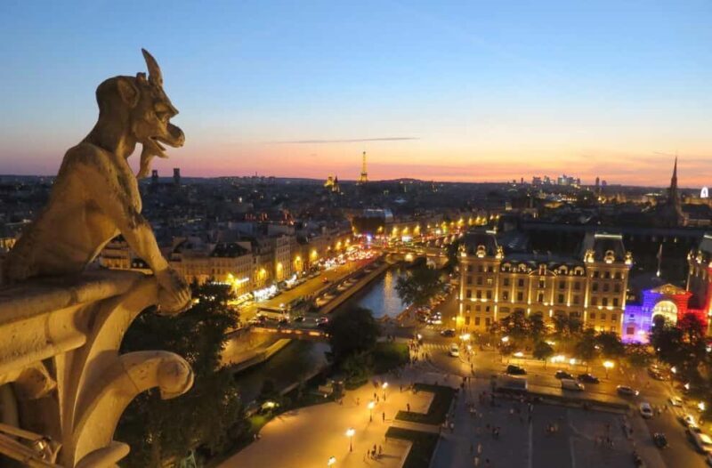 Paris: Night City Tour in a van for up to 7 people - What to Expect on the Tour
