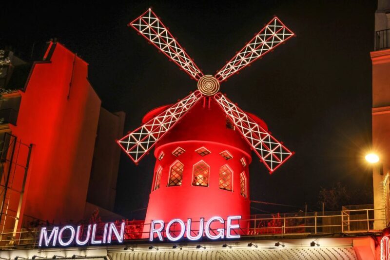 Paris: Night City Tour in a van for up to 7 people - Is This Tour Worth It?