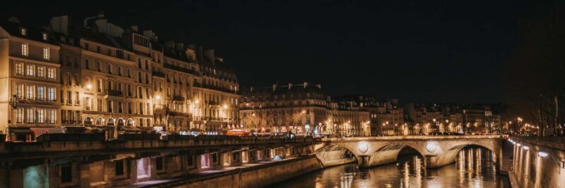 Paris: Night City Tour in a van for up to 7 people - FAQ