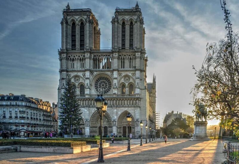 Paris: Notre-Dame Cathedral and Ile de la Cité Guided Tour - An Honest Look at the Tour Experience