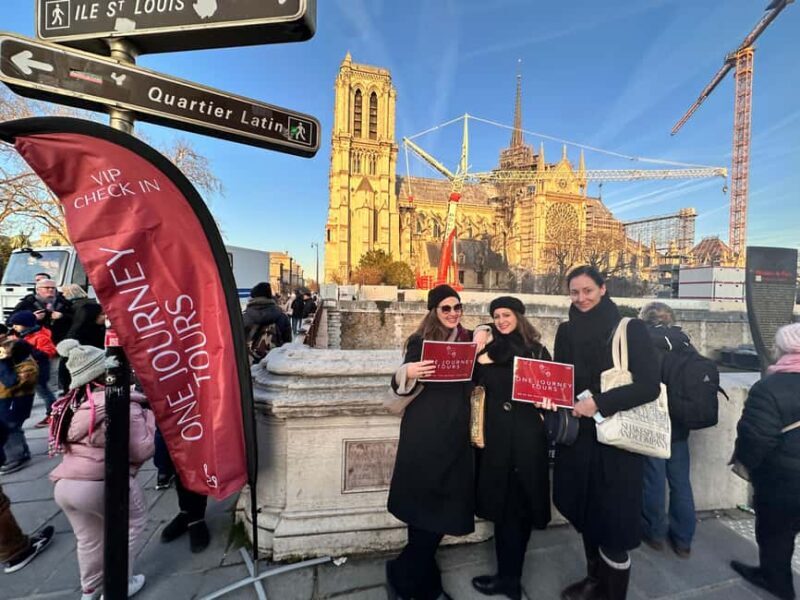 Paris: Notre-Dame Professional Guided Tour with Free Entry - The Experience: What to Expect on the Tour