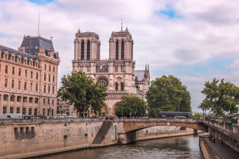 Paris: Notre Dame to Pantheon Tour with Pantheon Ticket - The Itinerary in Detail