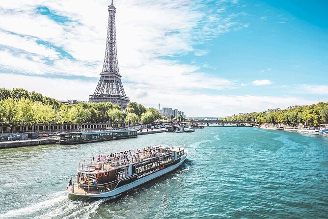 Paris - One Hour Seine River Cruise with Recorded Commentary - What the Experience Offers