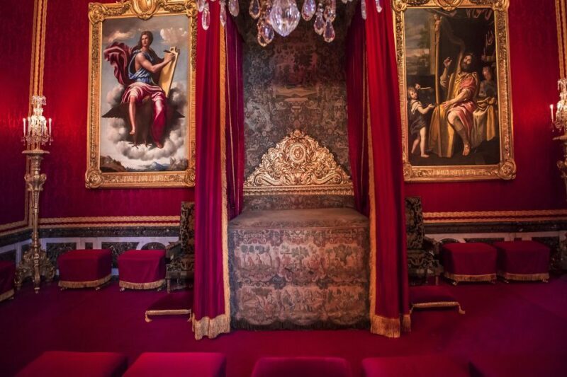 Paris: Palace of Versailles Private Tour with Transportation - Key Points