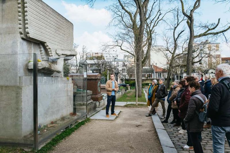 Paris: Pere Lachaise Cemetery Guided Tour - Molière, Chopin, and the France beyond the usual tourist map