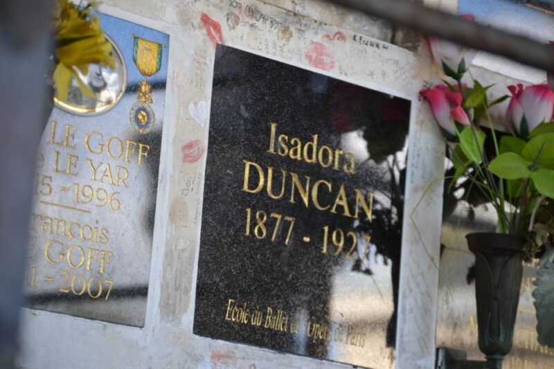 Paris: Père Lachaise Cemetery Private Tour - Practical Tips for Your Visit