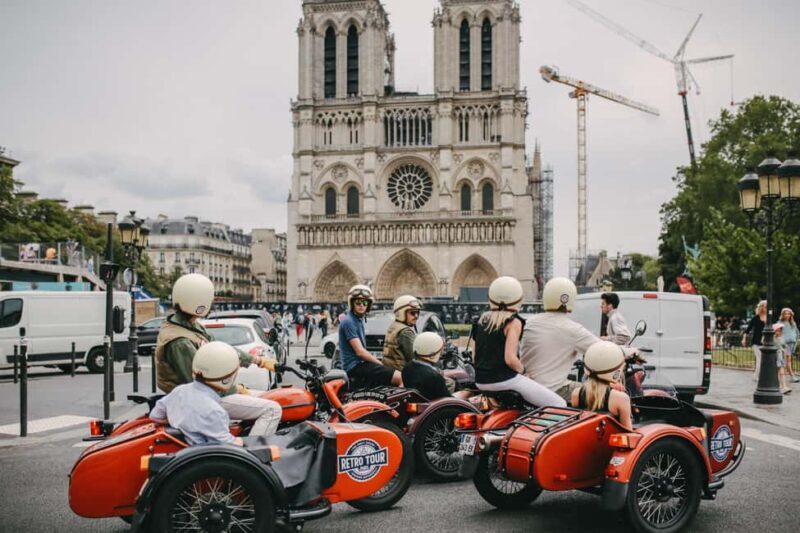 Paris Photo Shoot, Love and Family - Paris Photo Shoot, Love and Family: An Honest Look at This Intimate Experience