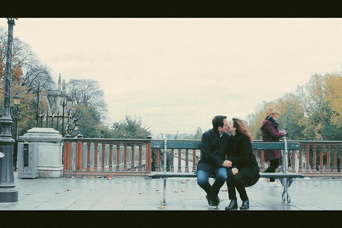 Paris Photoshoot Tour with Professional Photographer - Frequently Asked Questions