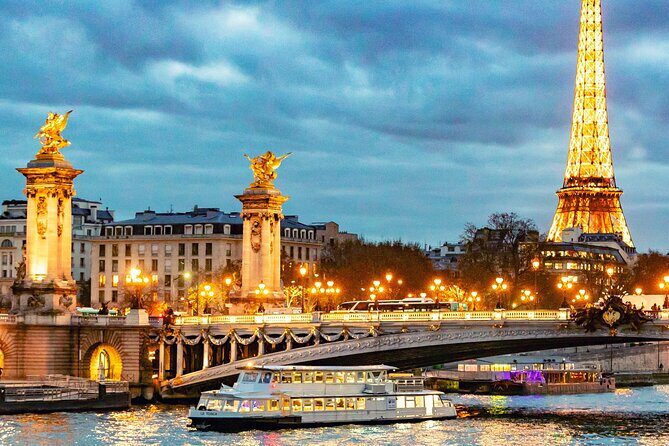 Paris Prestige Dinner Cruise from Eiffel Tower Area - An In-Depth Look at What to Expect