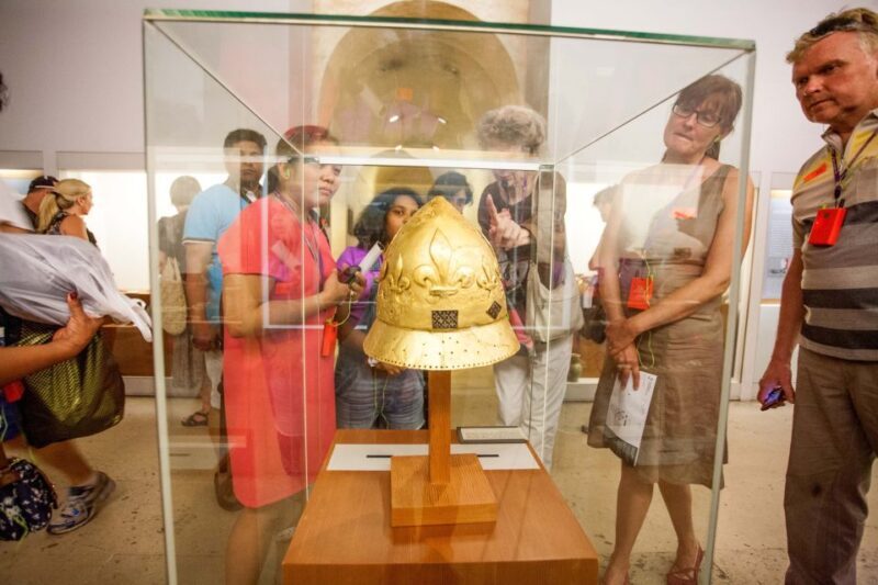 Paris: Priority Access, Guided Louvre Museum Tour w/ Expert - FAQs