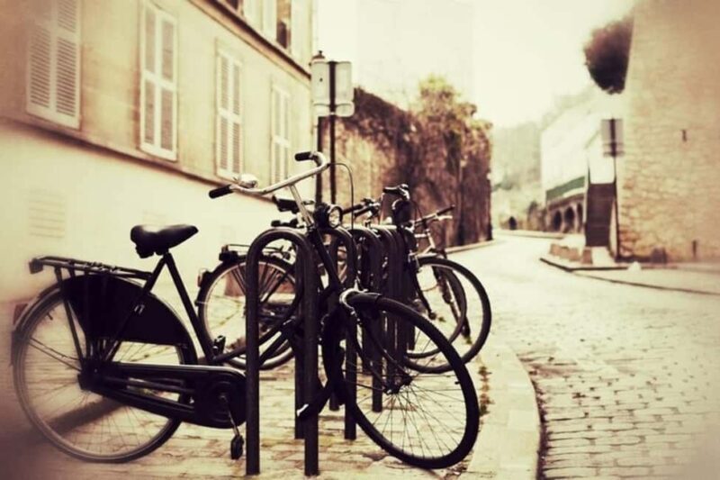 Paris : Private Bike Tour With A Guide - Starting Point and Meeting Details
