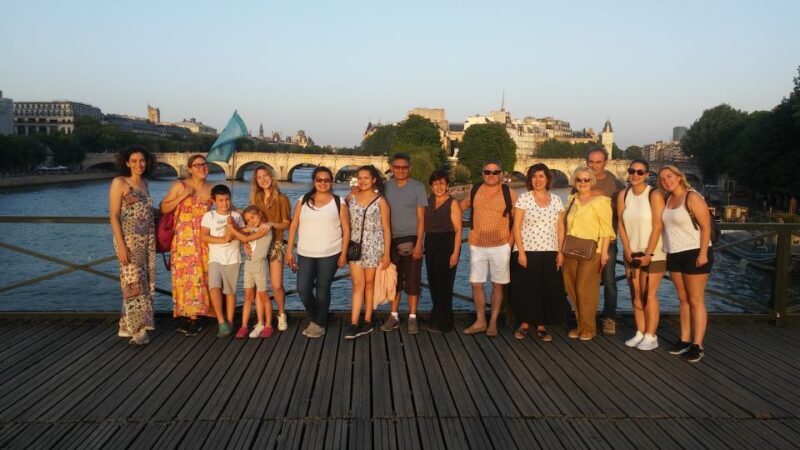 Paris: Private Customizable City Tour in Spanish - FAQ