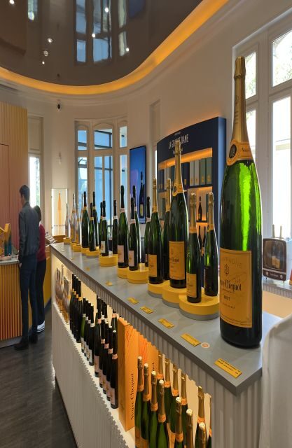 Paris: Private Epernay Trip with Champagne Vineyard Tastings - Key Points