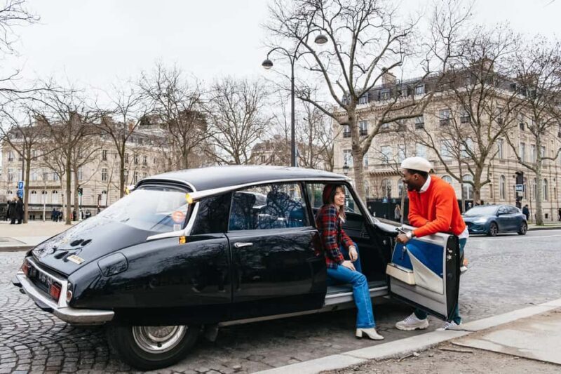 Paris: Private Guided City Tour in a Traction Avant or DS 21 - The Experience: Comfort, Personalization, and Photography