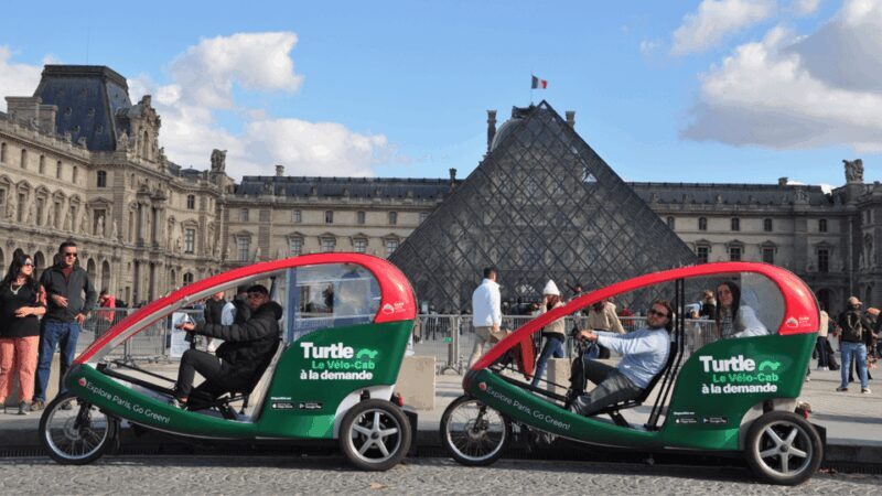 Paris : Private guided tour in Rickshaw bike - Napoléon - The Experience of a Rickshaw Tour