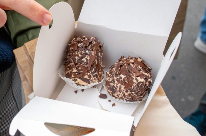 Paris: Private Pastry Food Tour of French Sweet and Desserts - The Itinerary in Detail