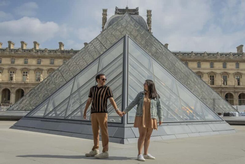 Paris: Private Photoshoot Outside the Louvre Museum - What Is This Photoshoot All About?