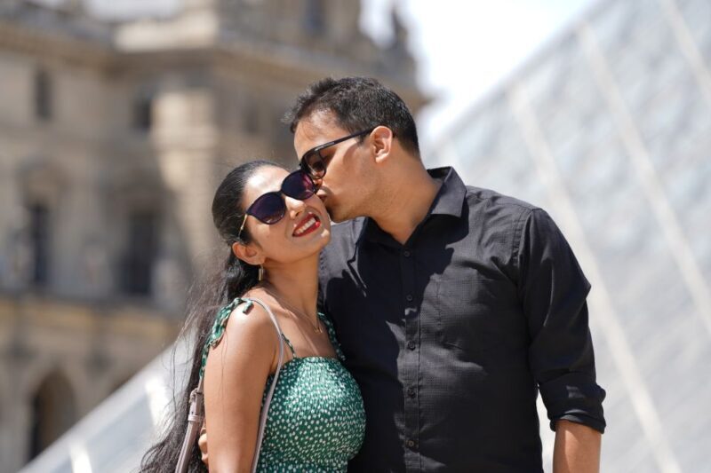 Paris: Private Photoshoot Outside the Louvre Museum - Practical Tips for Your Photoshoot
