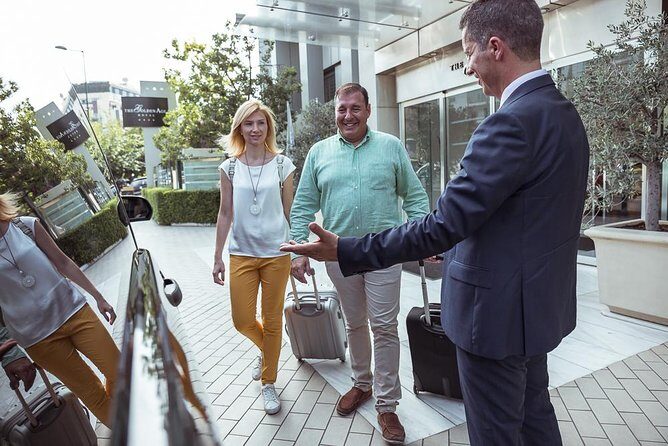 Paris Private Transfer Airport & 1H Tour of Must-See Sights - Analyzing the Transfer and Tour Experience in Detail