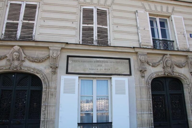 Paris: Private Walking Tour with Notre Dame Medal - Exploring Paris on Foot: A Detailed Look at the Private Walking Tour with Notre Dame Medal