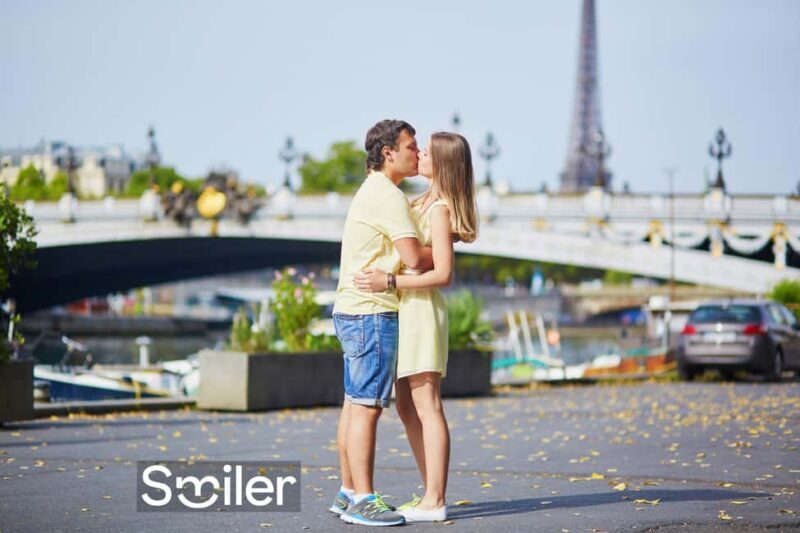 Paris: Professional photoshoot at Alexander III bridge - What To Expect During Your Photoshoot