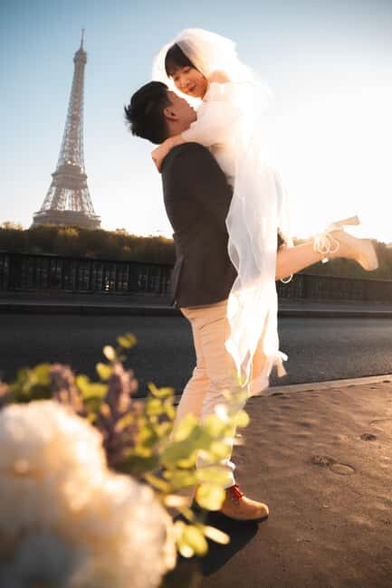 Paris: Quick Private Photography Session near Eiffel Tower - Who Should Consider This?
